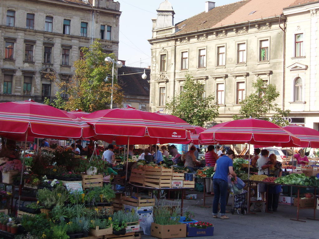 Guest House Ilicki Plac Zagreb Luaran gambar